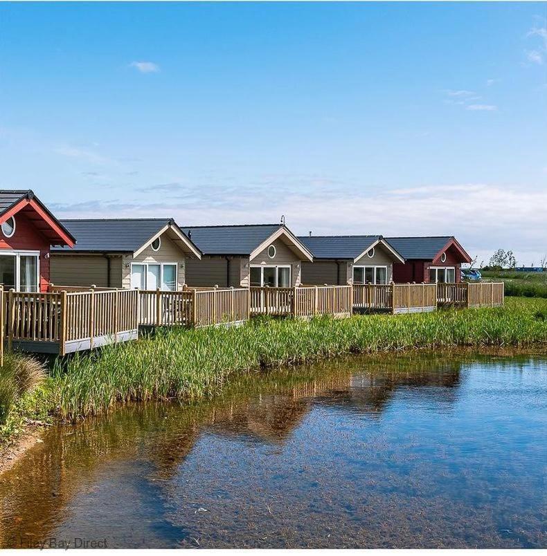 The Lake House At The Bay Filey, Sleeps 4, 1 Dog Welcome For Free Too Exteriör bild