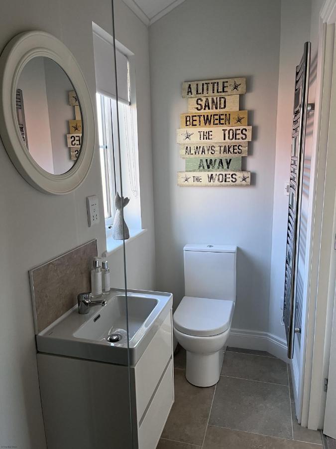The Lake House At The Bay Filey, Sleeps 4, 1 Dog Welcome For Free Too Exteriör bild